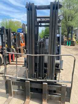 Treibgasstapler 2007  Nissan UD02A25PQ (4)