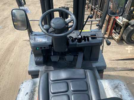 Treibgasstapler 2007  Nissan UD02A25PQ (5)