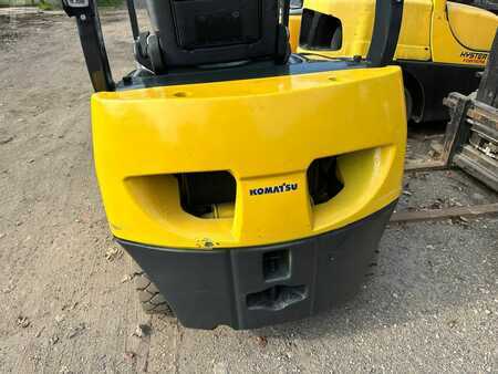 Dieselstapler 2015  Komatsu FD15T-21 (4)