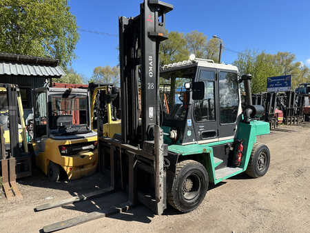 Diesel truck 2012  Mitsubishi FD70 (1)