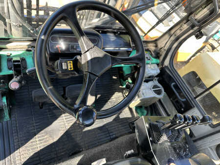 Diesel truck 2012  Mitsubishi FD70 (7)