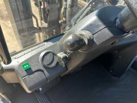 LPG VZV 2011  Linde H20T-01 (10)