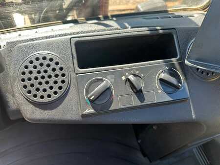 LPG VZV 2011  Linde H20T-01 (9)