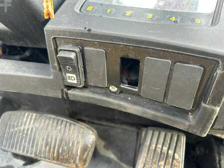 LPG VZV 2005  Yale GLP40LJ (10)