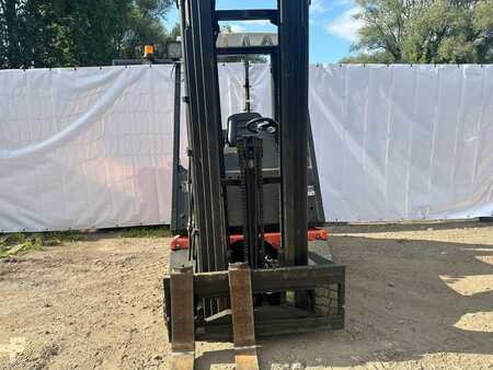 Diesel Forklifts 1999  Linde H16D (3)