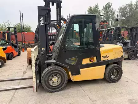 Carretilla elevadora diésel 2004  Yale GDP50MJ (2)