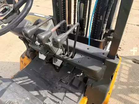 Dieselstapler 2006  HC (Hangcha) CPCD20N-RW8 (10)