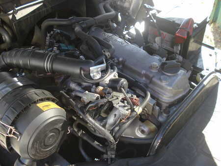 Treibgasstapler 2008  Nissan P1D1A15LQ (6)