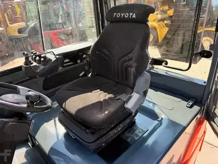 Electric - 4 wheels 2019  Toyota 8FBMT25 (7)
