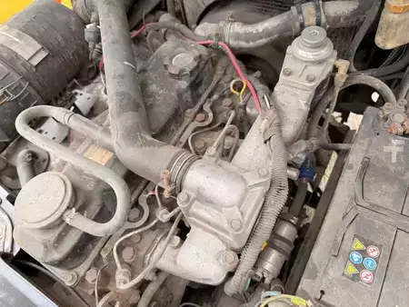 Diesel truck 2012  Nissan YG1D2A30Q (8)
