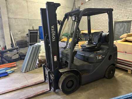 LPG Forklifts 2014  Toyota 02-8FGF18 (1) 