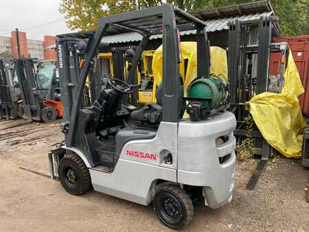 Propane Forklifts 2011  Nissan EBT-P1F1 (3)