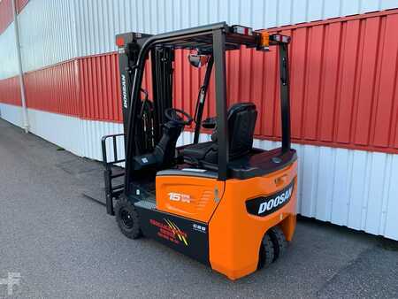 Doosan B15T-7