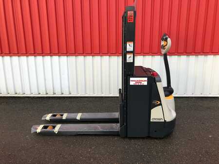 Pallet Stackers 2021  Crown DS3040 (5)