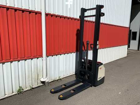 Pallet Stackers 2022  Crown WF (4)