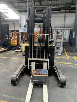 Reach Trucks 2022  Yale MR16 (2)