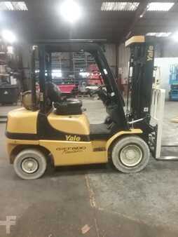 Empilhador a gás  Yale GLP30MX (1)