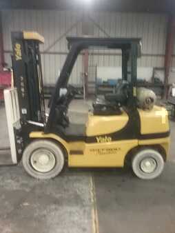 Empilhador a gás  Yale GLP30MX (3)