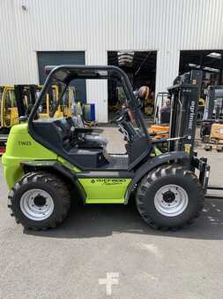 Empilhador diesel 2024  Agrimac-Agria TW25 (1)
