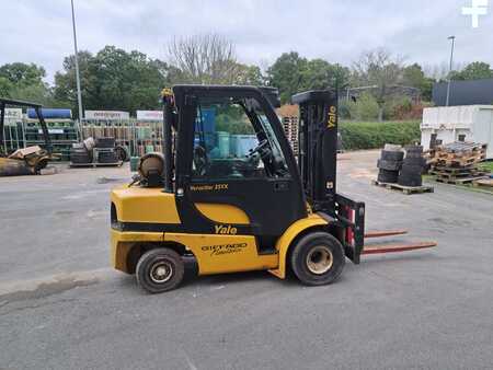 Nestekaasutrukki 2018  Yale GLP35VX (3)