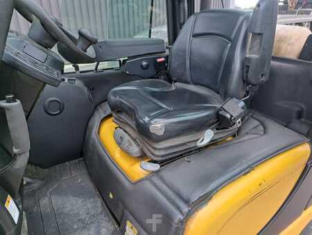 Nestekaasutrukki 2018  Yale GLP35VX (5)