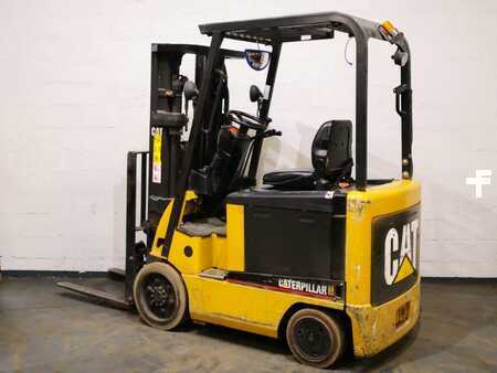 Chariot 4 roues électrique 2006  CAT Lift Trucks EC25N (3)