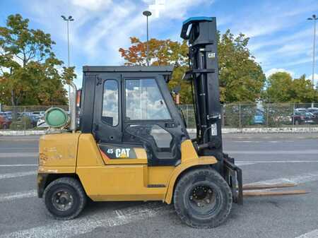 Chariot 4 roues électrique 2007  CAT Lift Trucks GP45K2 (3)