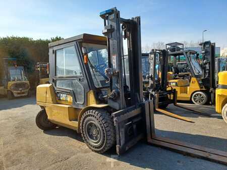 Electric - 4 wheels 2009  CAT Lift Trucks DP50K2 (1)