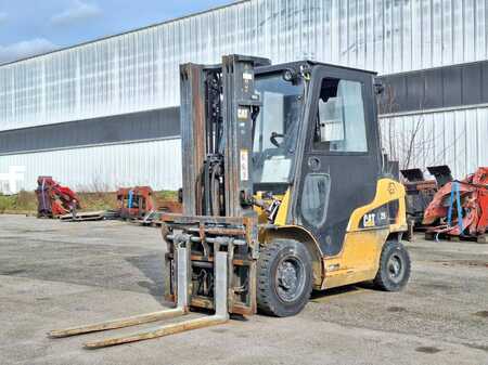 Chariot 4 roues électrique 2013  CAT Lift Trucks DP25NT (1)