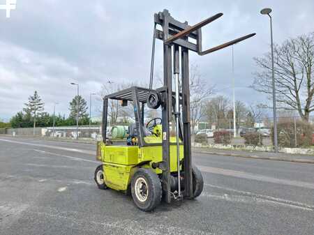 4-wiel elektrische heftrucks 1988  Clark GPM15N (3)