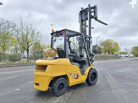 Chariot 4 roues électrique 2015  CAT Lift Trucks GP35 NTD (10)