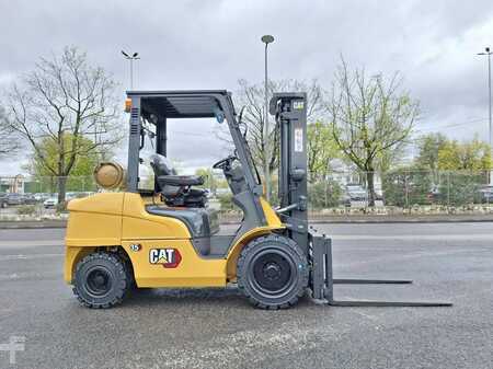 Elektro čtyřkolový VZV 2015  CAT Lift Trucks GP35 NTD (3)