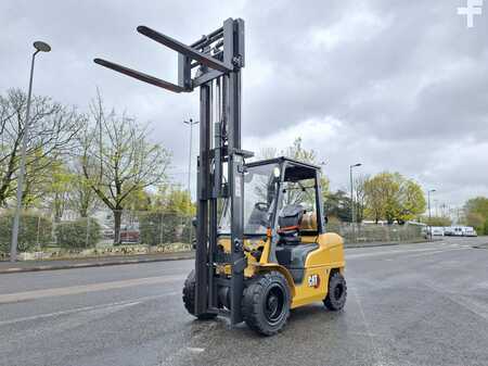 Chariot 4 roues électrique 2015  CAT Lift Trucks GP35 NTD (7)