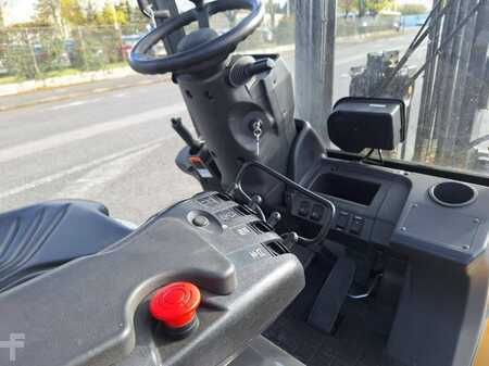 Chariot 4 roues électrique 2015  CAT Lift Trucks GP35 NTD (16)