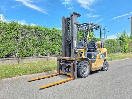 4-wiel elektrische heftrucks 2017  CAT Lift Trucks GP25NTD (1)