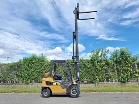 Chariot 4 roues électrique 2017  CAT Lift Trucks GP25NTD (10)