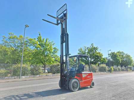 4-wiel elektrische heftrucks 2013  Heli CPD30 (7)