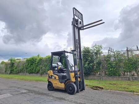 Chariot 4 roues électrique 2015  CAT Lift Trucks GP15NT (4)