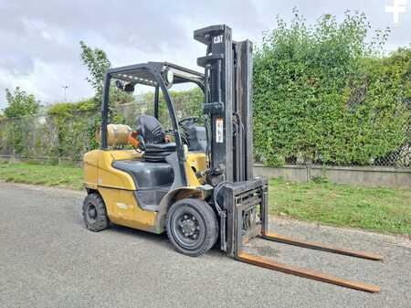 Elektro čtyřkolový VZV 2011  CAT Lift Trucks GP25N (2)