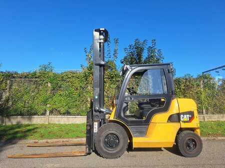 Eléctrica de 4 ruedas 2019  CAT Lift Trucks DP40 NT (4)