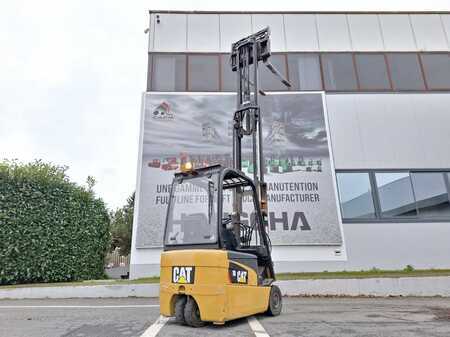 3-wiel elektrische heftrucks 2010  CAT Lift Trucks EP16NT (11)