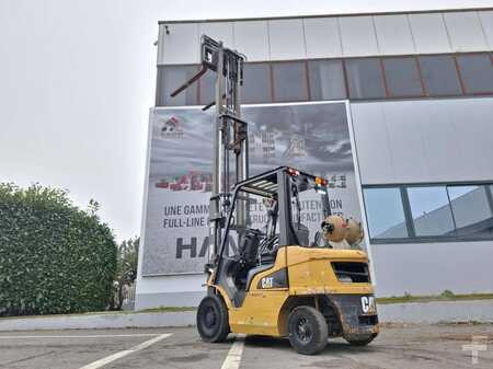 Carrelli elettrici 4 ruote 2015  CAT Lift Trucks GP25N (11)