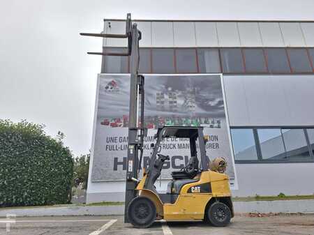 Carrelli elettrici 4 ruote 2015  CAT Lift Trucks GP25N (9)