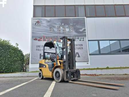 Eléctrica de 4 ruedas 2014  CAT Lift Trucks GP25N (2)