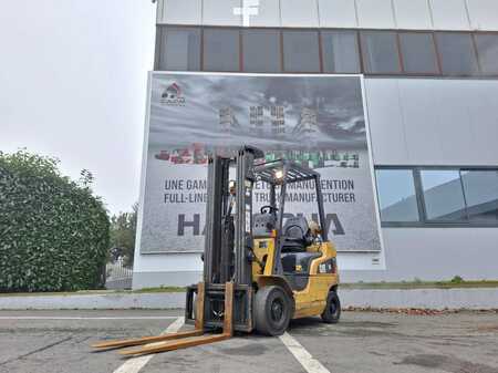 Carrelli elettrici 4 ruote 2017  CAT Lift Trucks GP18N (1)