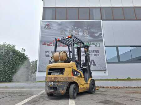 Carrelli elettrici 4 ruote 2017  CAT Lift Trucks GP18N (5)