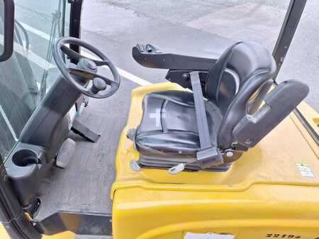 Carrelli elettrici 3 ruote 2013  Yale ERP25VL (14)