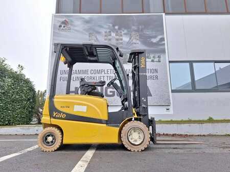 Carrelli elettrici 3 ruote 2013  Yale ERP25VL (4)