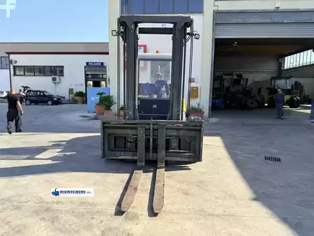 Carretilla elevadora diésel 2018  OM XD 60 (4)