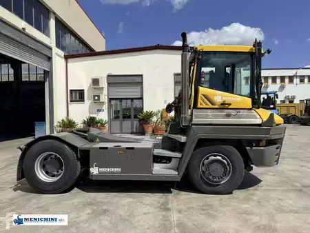 Terminálový traktor 2017  Terberg RT223 (5)